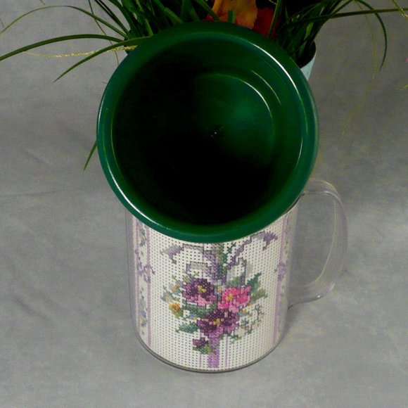 Handmade Cross Stitch Coffee Mug Pansy Bouquet 8 0z - Picture 4 of 4